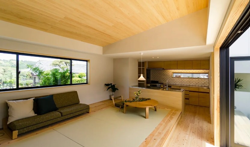 ヒノキ床材・壁材を使用した住宅の施工例